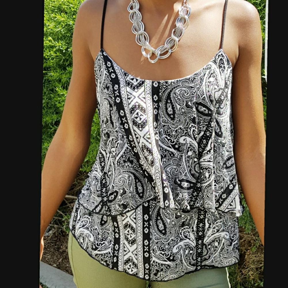 NWT R2D Paisley Spaghetti Strap Tank